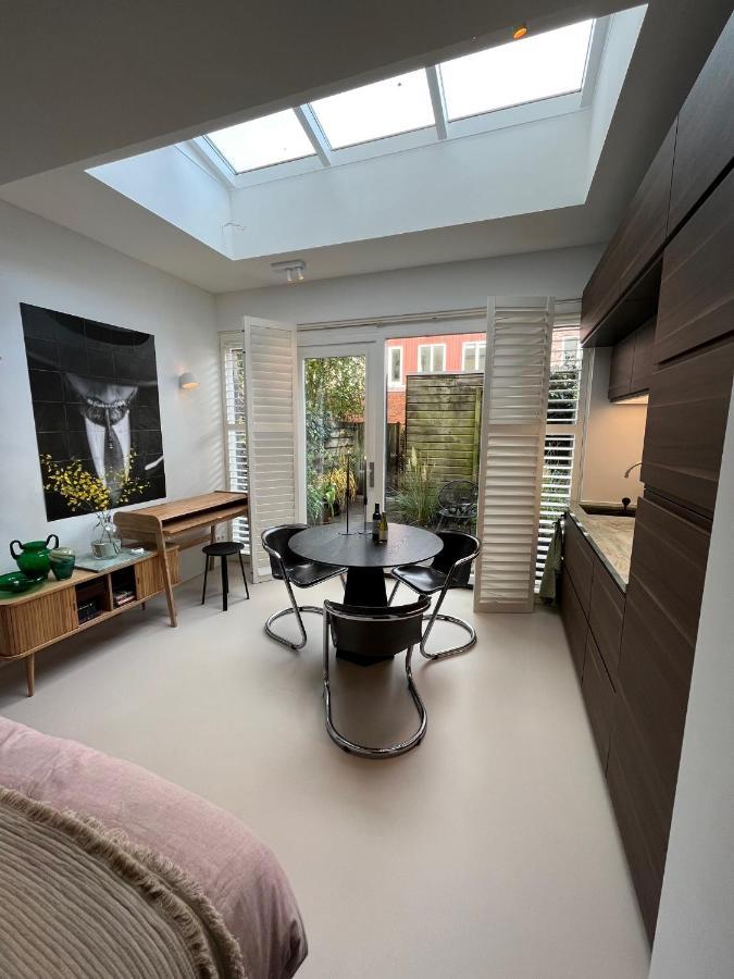 B&B Urban Oasis Amsterdam Bagian luar foto